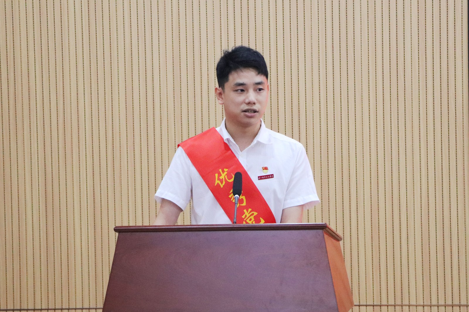 6.27_0009_曲线 12.jpg