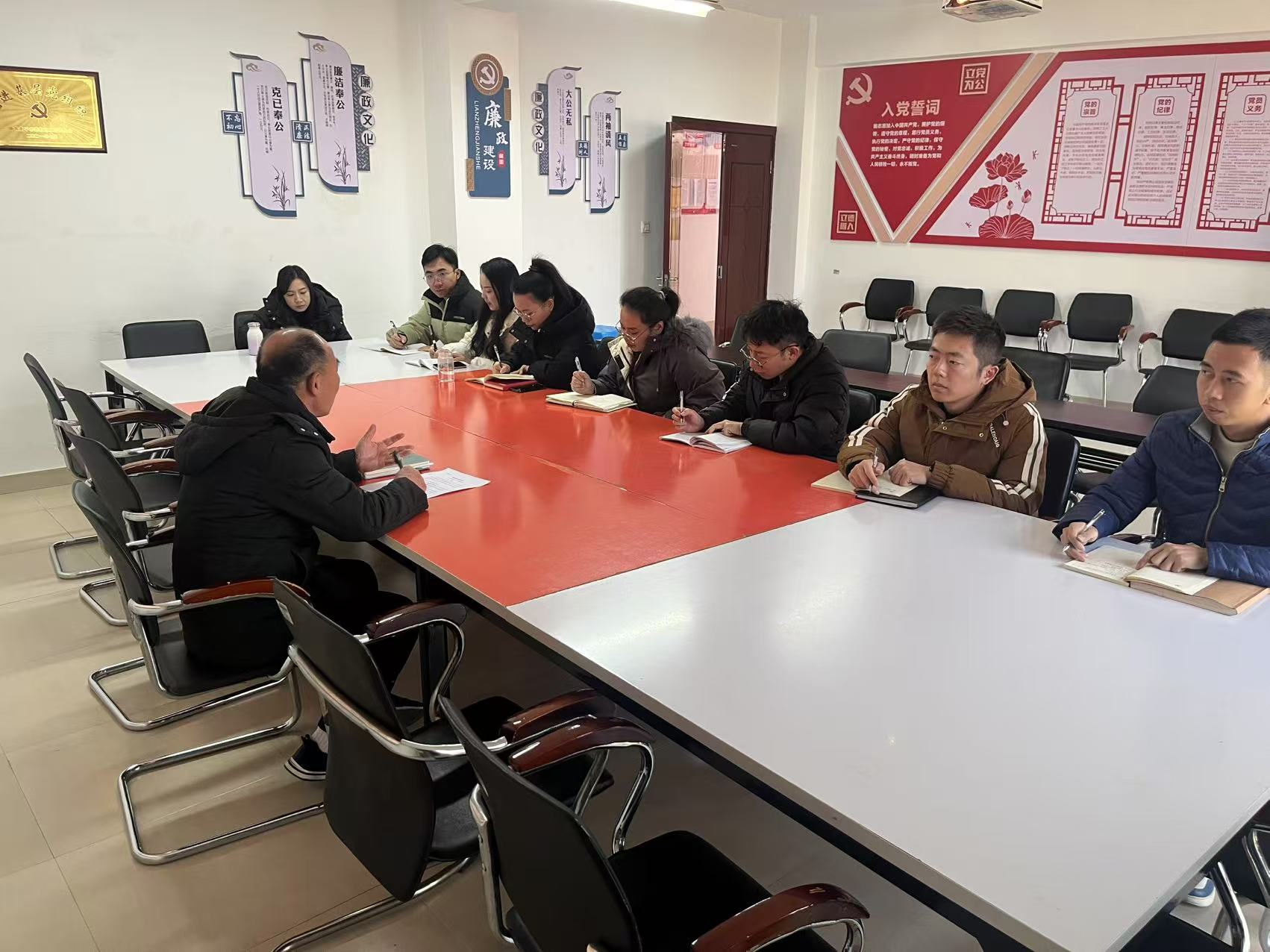 4d7f0ad79cbf9756e266cc67f900e49.jpg 4d7f0ad79cbf9756e266cc67f900e49.jpg