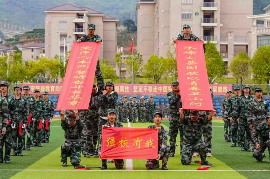 4221e172309e4f849622c521931eb95.jpg 4221e172309e4f849622c521931eb95.jpg